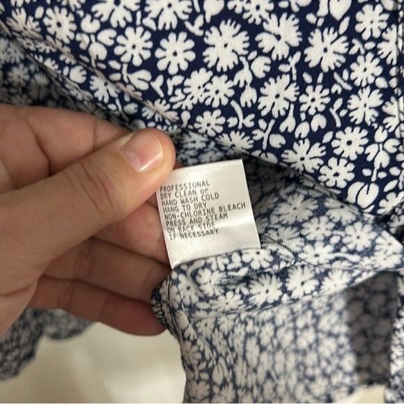Cynthia Rowley 3X Navy White Ditsy Floral V-Neck Button Front Tunic - Picture 13 of 14
